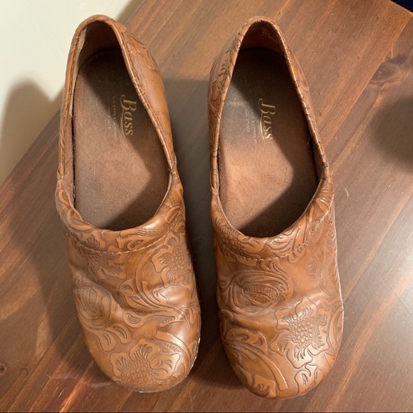 Bass Clogs - Picture 2 of 5